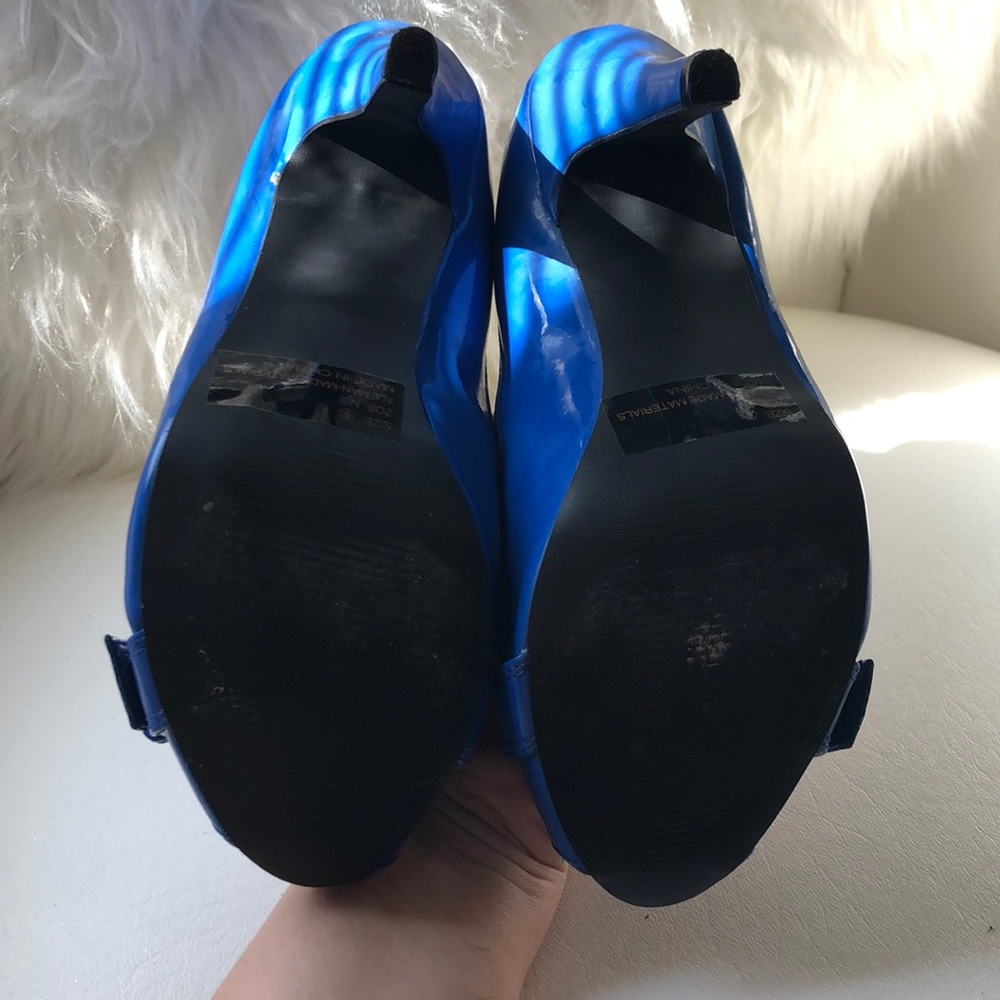 Blue heels - Picture 4 of 5